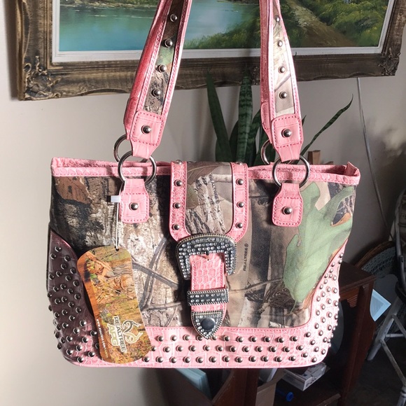 Realtree Handbags - BNWT immaculate condition. Realtree studded camo purse